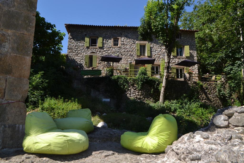 Maison Sous Le Pont Bed & Breakfast Meyras Dış mekan fotoğraf
